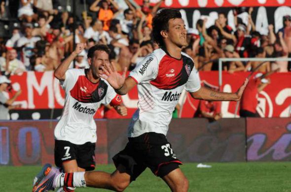 Newells Empat Con Godoy Cruz Y Es El Nico Puntero Con