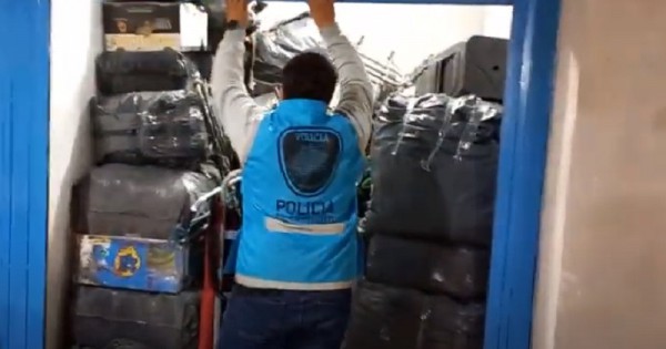 Golpe A La Venta Ilegal Secuestran Más De Dos Millones Y Medio De Pesos En Mercadería Trucha 8904