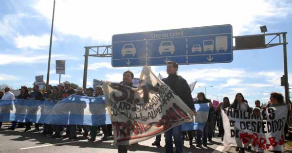 Trabajadores Gráficos Levantan El Corte En Panamericana - 24CON